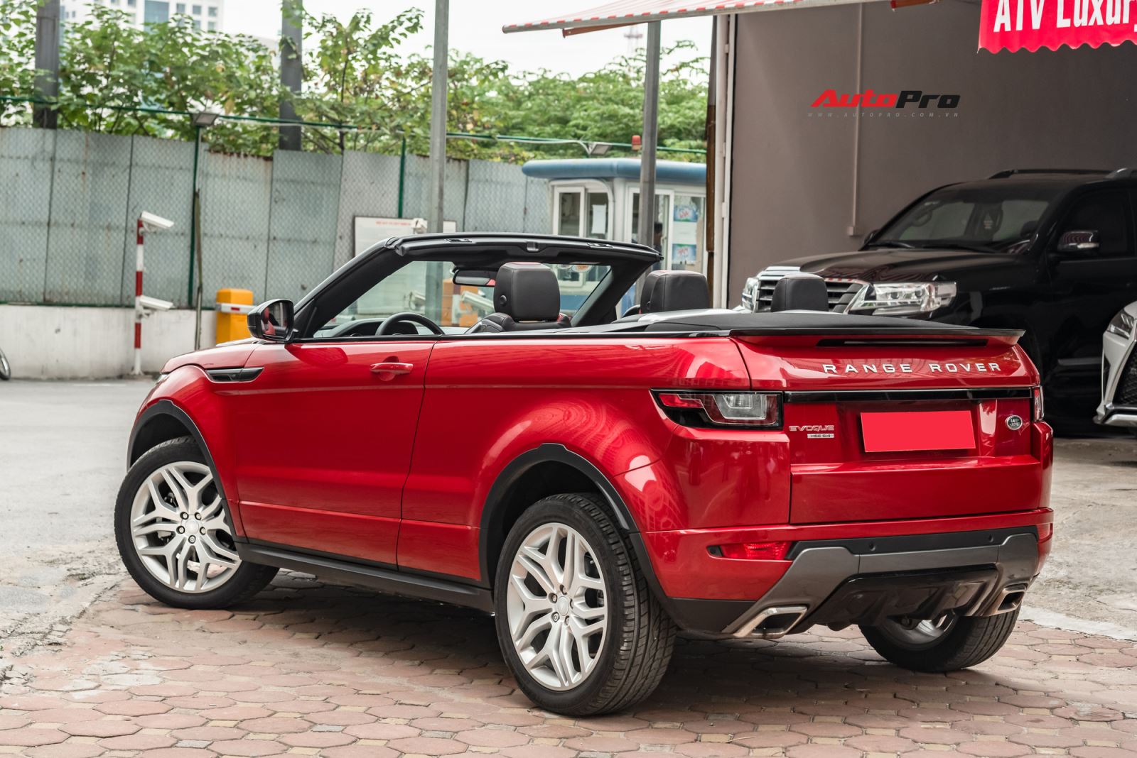 Đại gia Việt bán hàng hiếm Range Rover Evoque mui trần giá gần 4 tỷ đồng 4