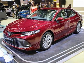 Toyota Camry 2019 nhập khẩu chính hãng cập cảng Việt Nam