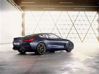 BMW 8-Series concept lần đầu lộ diện